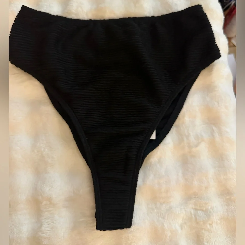 Rumer the label. Cassidy High waist bikini bottoms‎ black